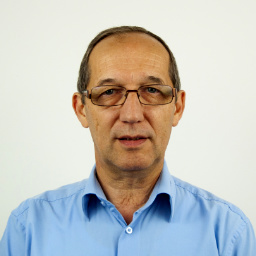 Macher István